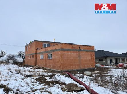 image_939C71F4-4A7B-4CFE-9F3F-7BD5D781362C_1769175156.jpeg | Prodej - dům/vila, 200 m²