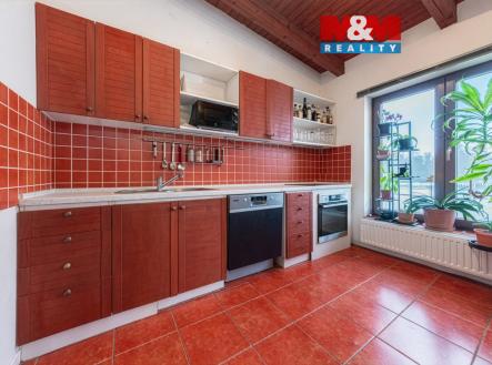 horní patro | Prodej - dům/vila, 350 m²