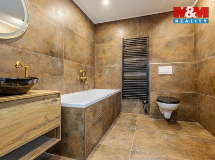 Koupelna 1.patro | Prodej - dům/vila, 190 m²