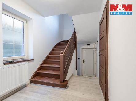 Chodba 1.patro | Prodej - dům/vila, 190 m²