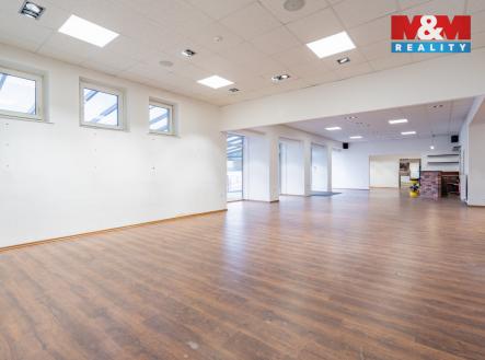 DSC08440-HDR.jpg | Prodej - obchodní prostor, 500 m²