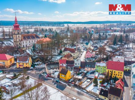 okolí | Prodej - dům/vila, 218 m²