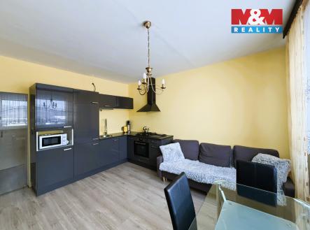 kuchyně a obývací část | Prodej bytu, 2+kk, 42 m²