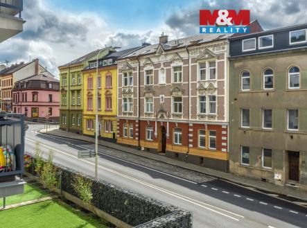 Pohled na dům | Pronájem bytu, 2+1, 68 m²