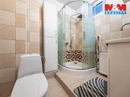 koupelna v 1. NP | Prodej - dům/vila, 165 m²