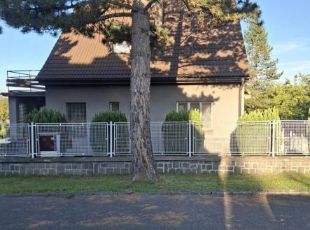 486b4fac-198a-48b3-a681-7ba0b777ad87.jpeg | Prodej - dům/vila, 180 m²