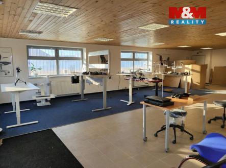 Interiér | Prodej - obchodní prostor, 972 m²