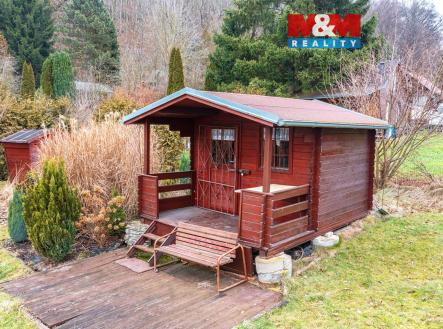 Chatka se zahradou | Prodej - pozemek, zahrada, 698 m²