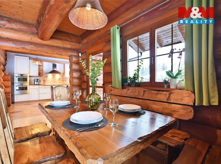 přízemí 4 _ stůl.jpg | Prodej - dům/vila, 296 m²