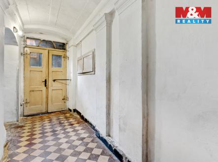 . | Prodej - obchodní prostor, 226 m²