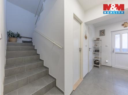 Chodba a schodiště | Prodej - dům/vila, 100 m²