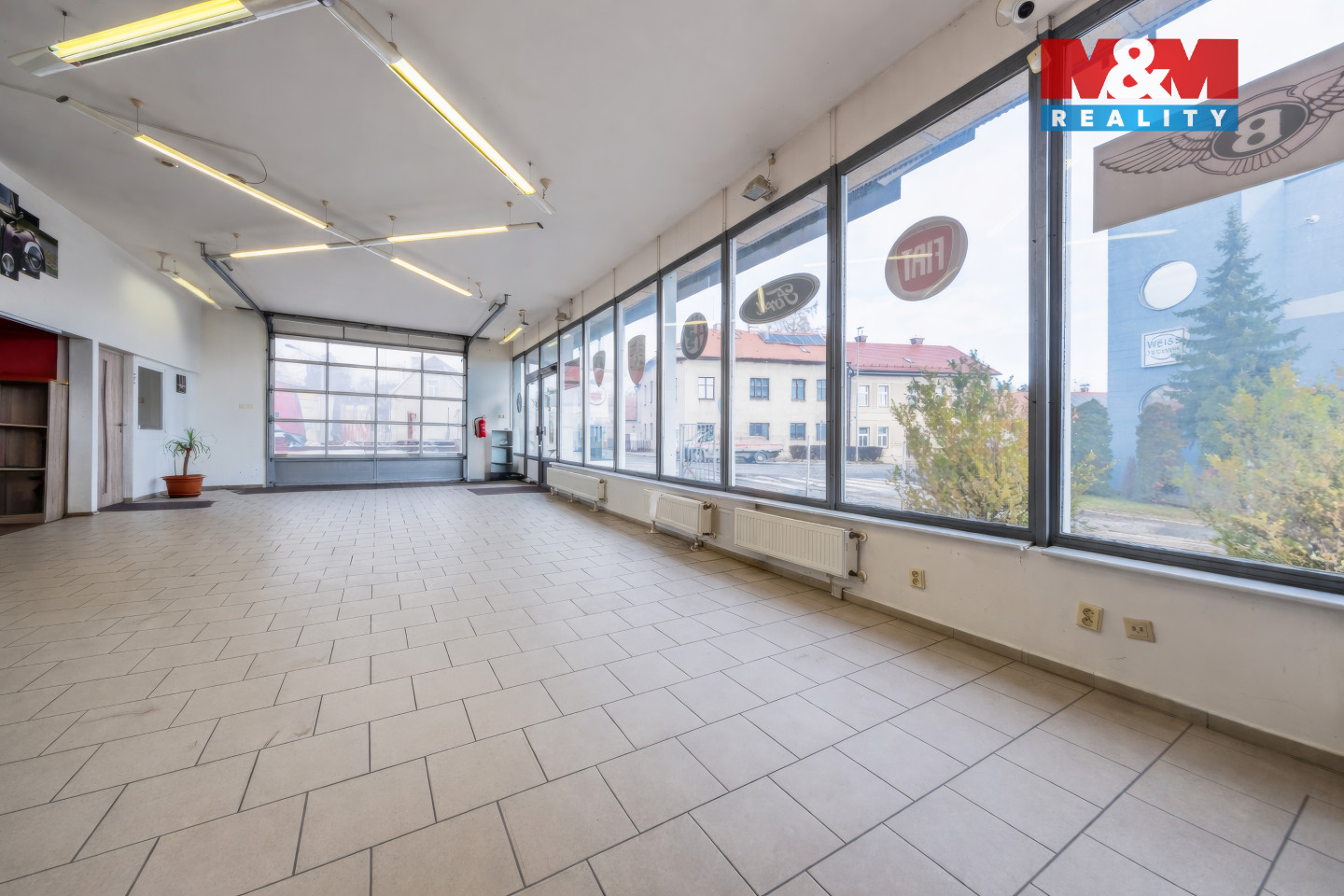 Pronájem obchod a služby, 223 m², Praha, ul. Tlustého