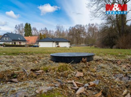 Pohled na pozemek a okolí | Prodej - pozemek pro bydlení, 1 471 m²