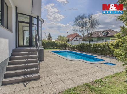 Vila Lipová, terasa a bazén | Prodej bytu, 1+kk, 34 m²