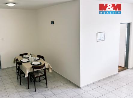 jídelna | Prodej - dům/vila, 300 m²