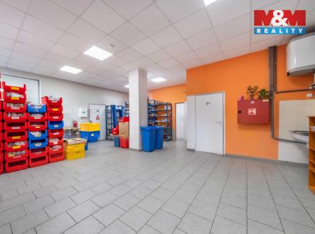 a21.jpg | Pronájem - kanceláře, 985 m²