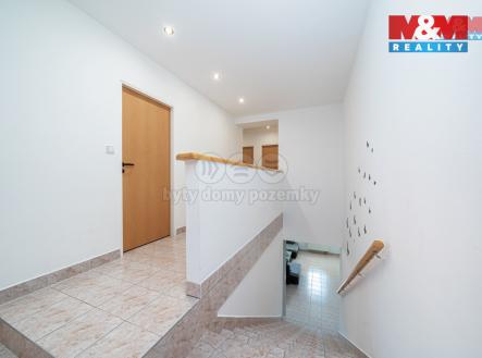 e672956a-e9ab-45c5-8233-f854387ebd36.jpg | Prodej - dům/vila, 241 m²