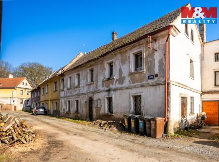 . | Prodej - dům/vila, 242 m²