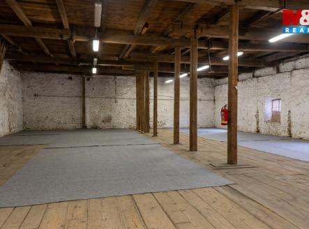 Odstra_zabalen_vci_92217f1c54.jpeg | Pronájem - skladovací prostor, 692 m²