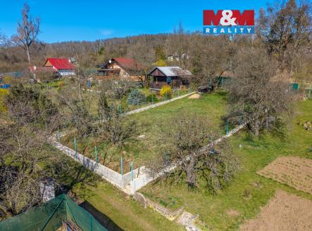 Pohled na zahradu | Prodej - pozemek, zahrada, 389 m²