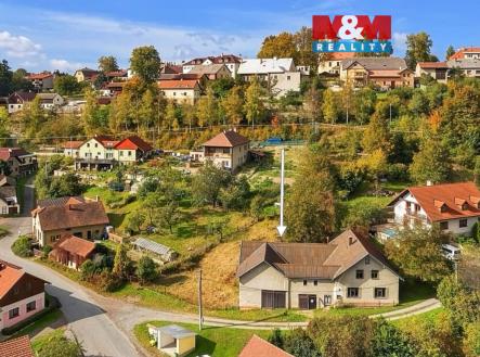 Pohled na okolí domu | Prodej - pozemek pro bydlení, 1 032 m²