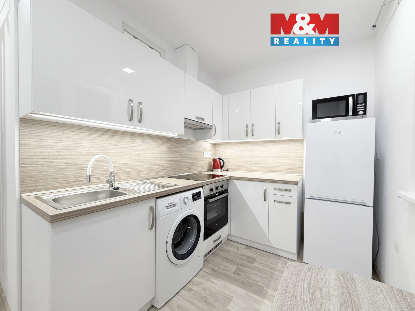 Kuchyne celkovy pohled.jpg