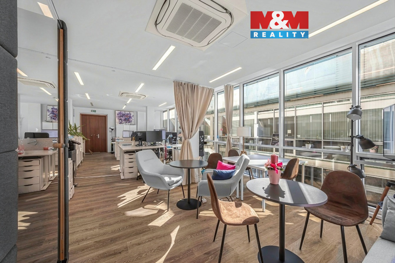 Kancelář AI 0906.jpg