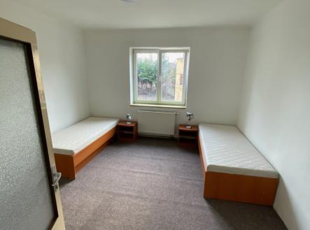 . | Prodej - dům/vila, 190 m²