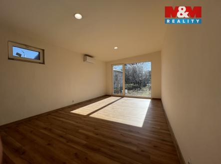 Místnost | Pronájem - dům/vila, 38 m²