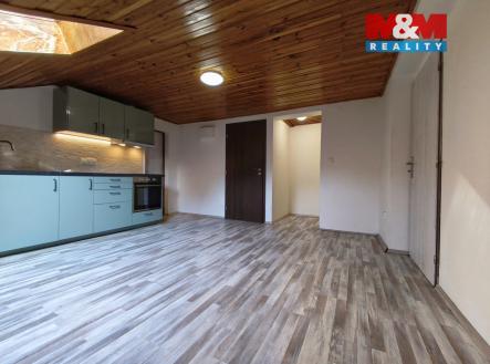 Obývací pokoj s KK | Pronájem bytu, 3+kk, 72 m²