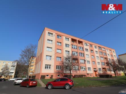pohled na dům JV | Prodej bytu, 3+1, 70 m²
