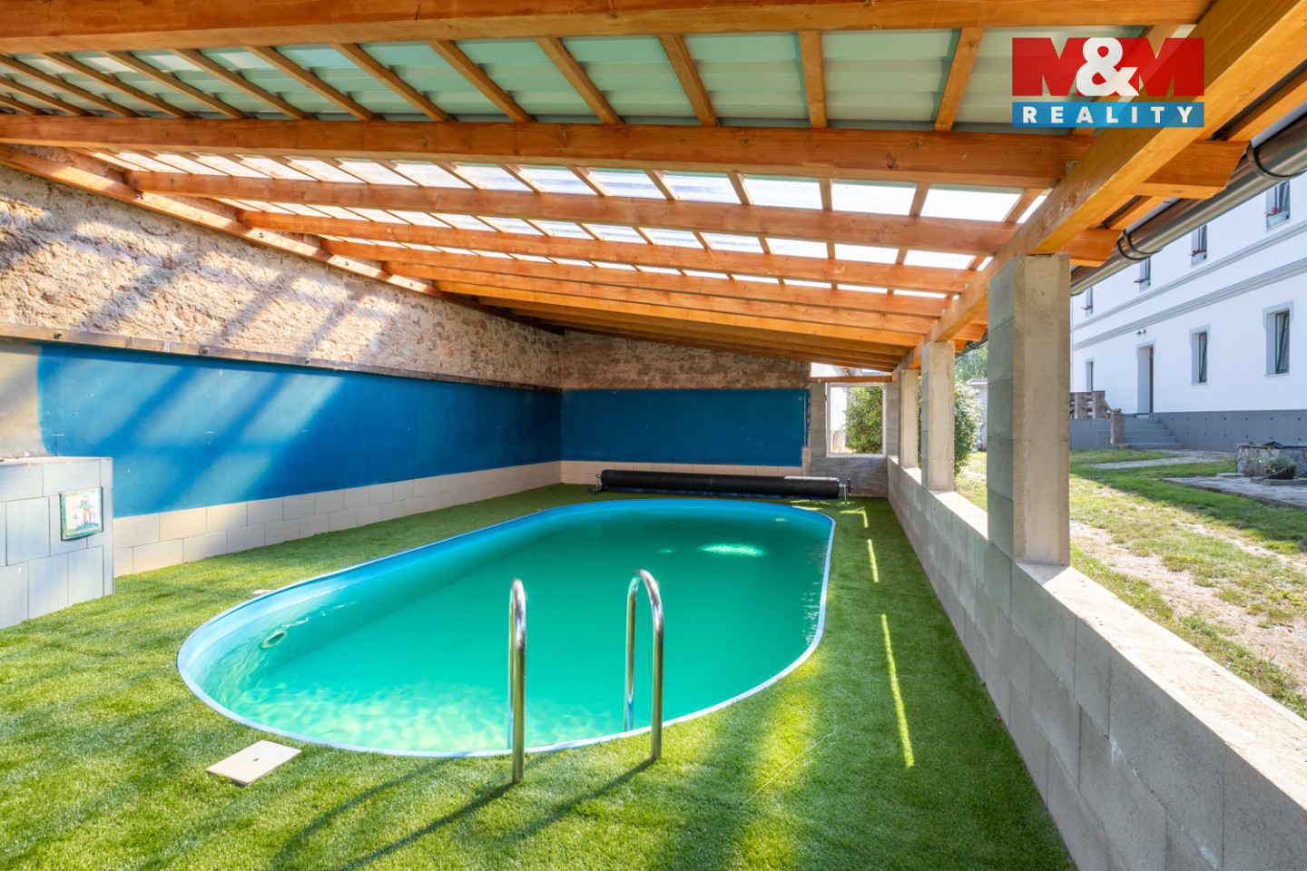 Realitni╠ü fotografie - Oc╠îihovec - Maria Kohoutova╠ü - 2.jpg