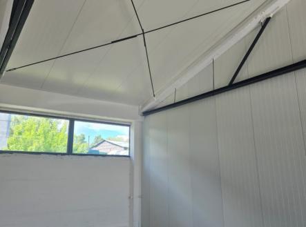 WhatsApp Image 2025-05-24 at 14.34.12 (1).jpeg | Pronájem - skladovací prostor, 104 m²