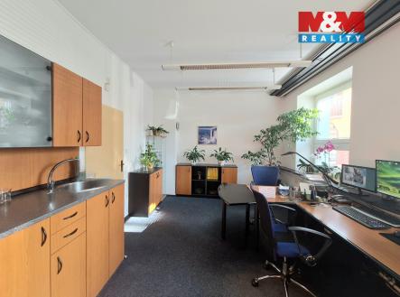 20260307_102747.jpg | Prodej - kanceláře, 1 100 m²