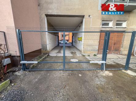 brána vjezd do dvora.jpg | Pronájem bytu, 2+kk, 45 m²