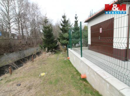 Pohled ze silnice | Prodej - pozemek, zahrada, 3 914 m²