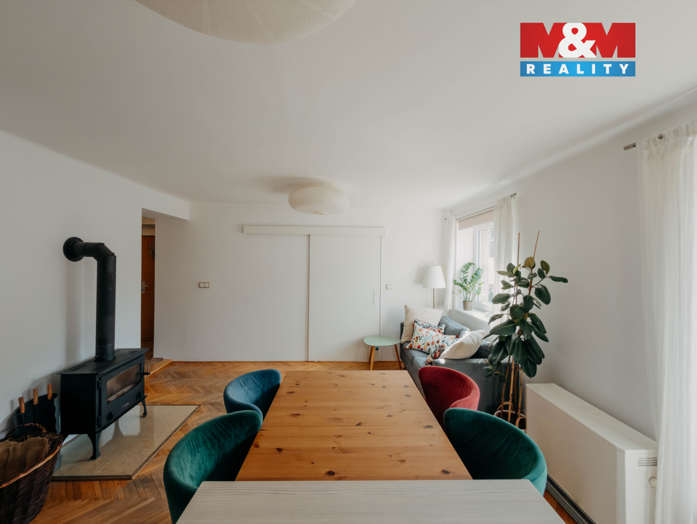 obývací část a kuchyně