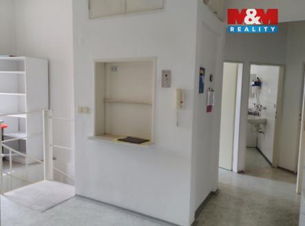 ie LÉKÁRNA 09.jpg | Pronájem - obchodní prostor, 189 m²