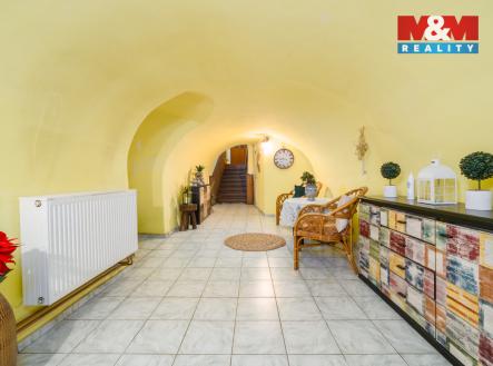 Vstupní předsíň - přízemí | Prodej - dům/vila, 177 m²