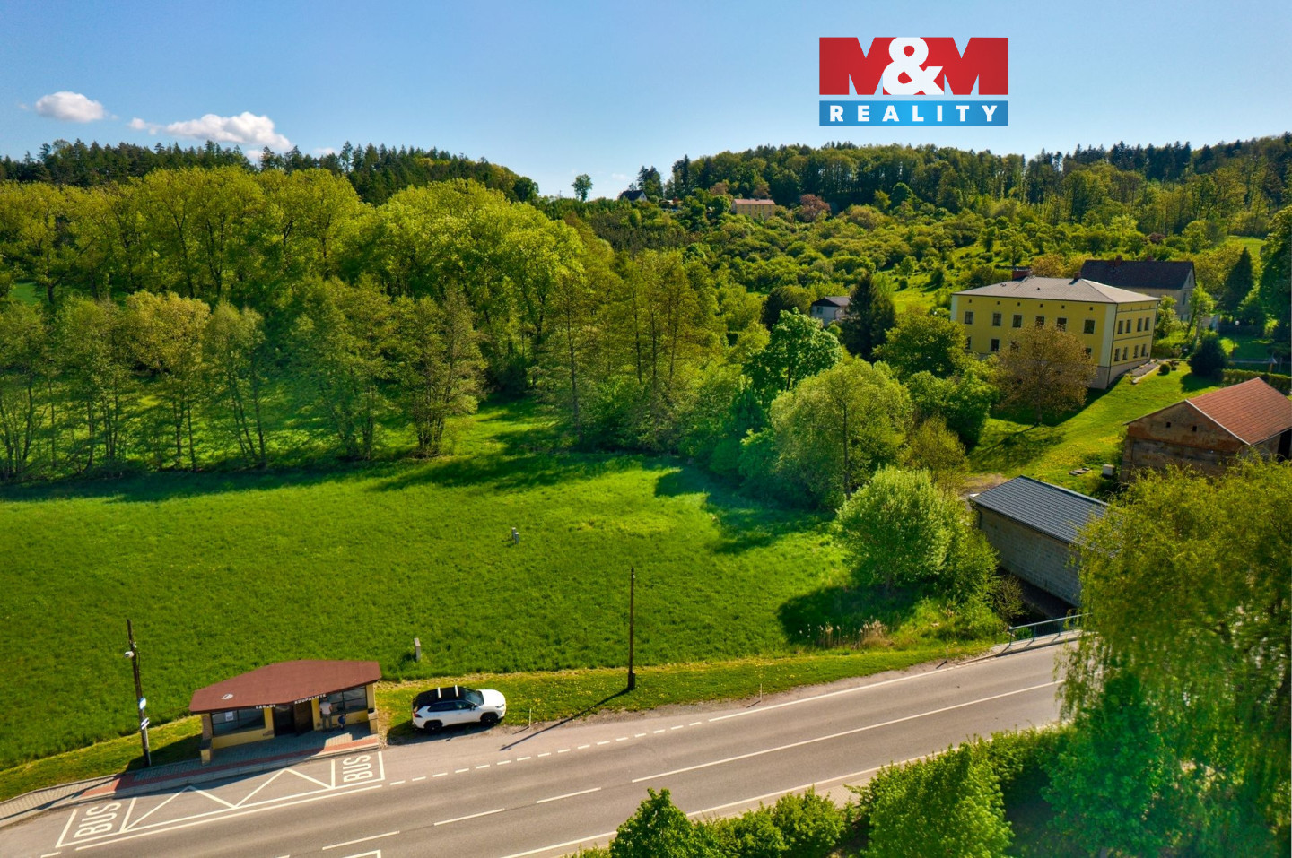 Lanžov u koupaliště 2.jpg