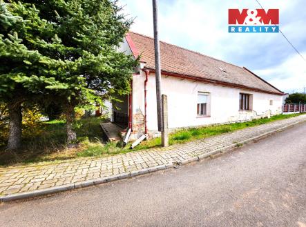 pohled z ulice | Prodej - dům/vila, 209 m²