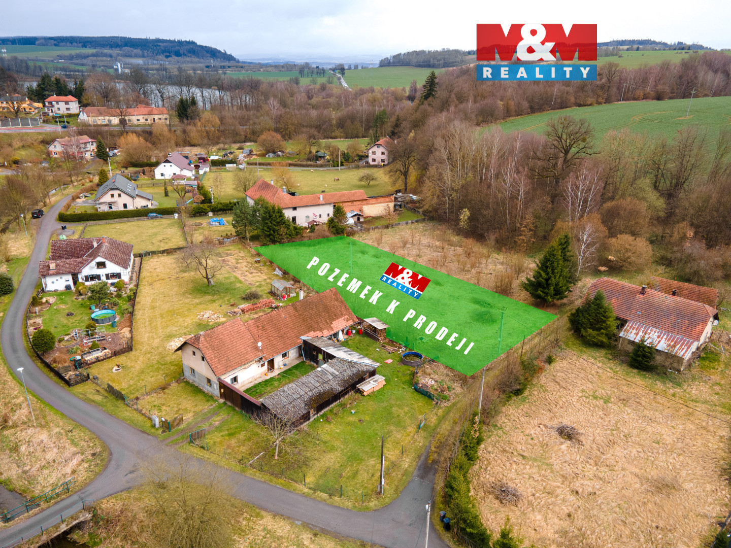 Pozemek.jpg