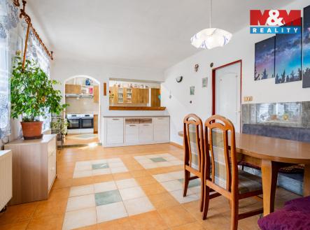hlavní kuchyně s jídelnou | Prodej - dům/vila, 350 m²