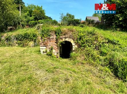 realitni_2_4_3.jpg | Prodej - pozemek pro bydlení, 957 m²