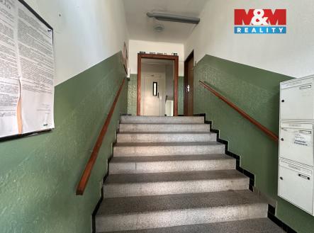 Vstup do domu | Pronájem bytu, 3+1, 71 m²