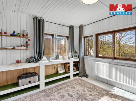 pokoj horní patro s balkonem | Prodej - dům/vila, 160 m²