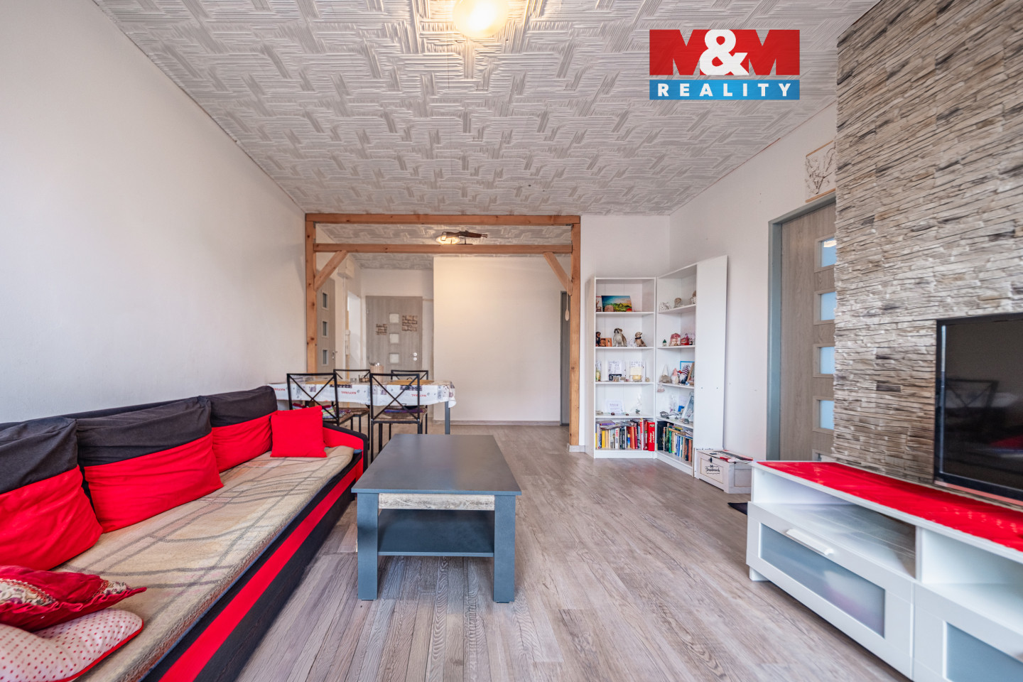 obývací pokoj s jídelnou