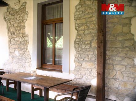 Venkovní terasa zastřešená | Prodej - restaurace, 640 m²