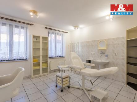 Realitni╠ü fotografie - Postoloprty - Zden╠îka Ipserova╠ü - 11.jpg | Prodej - obchodní prostor, 440 m²