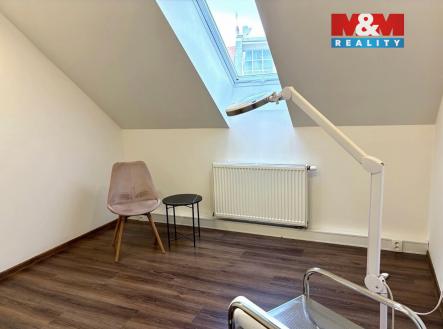 IMG_8064.jpeg | Pronájem - obchodní prostor, 12 m²